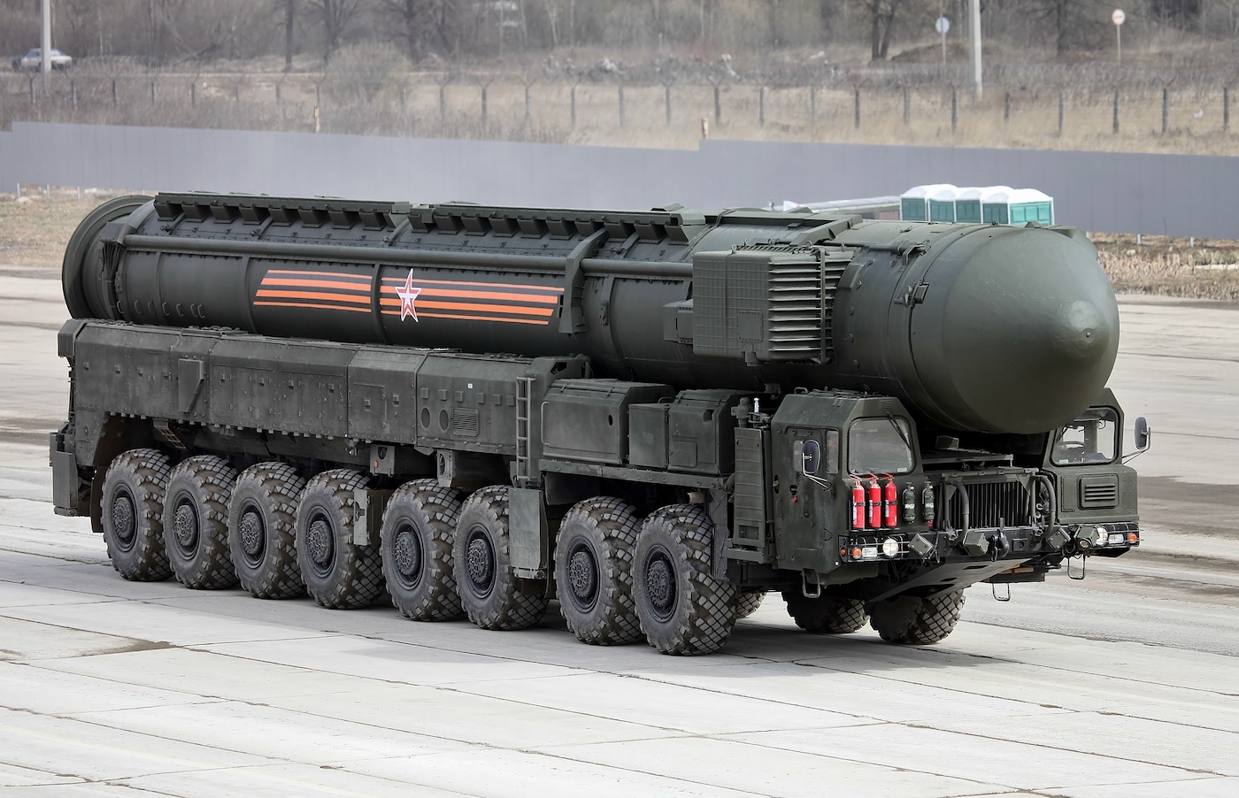 Самоходная пусковая установка комплекса РС-24 «Ярс»