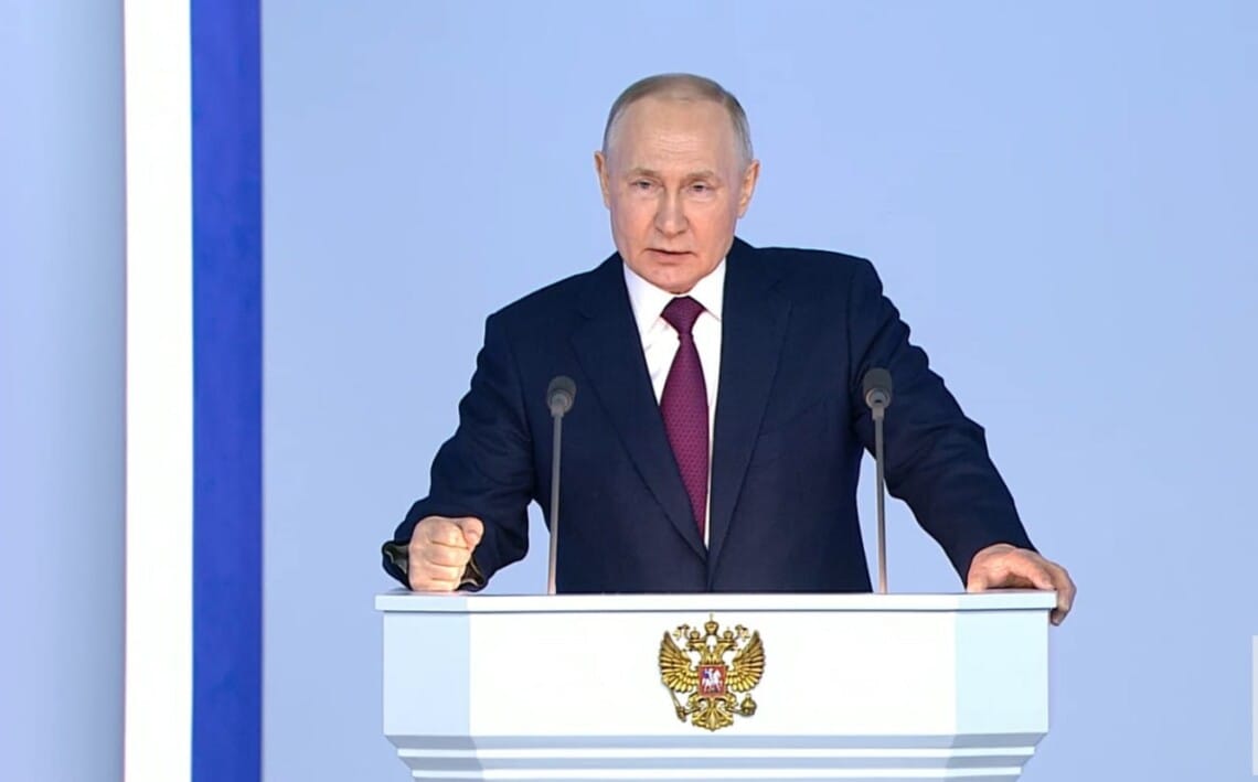 «Идея выхода из договора по СНВ — это ни о чём. Пока РФ нарастит объем вооружений, договор уже закончится» — Иноземцев о заявлениях Путина