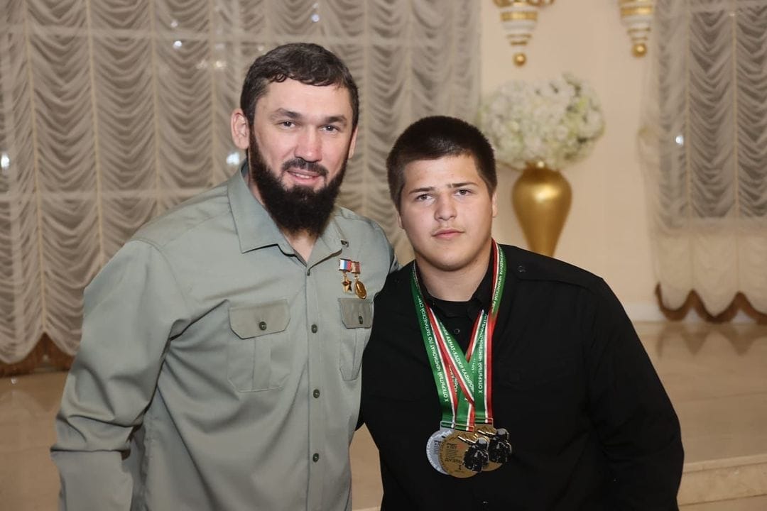 15-летнего Адама Кадырова назначили на «ответственную должность» в службу безопасности главы Чечни