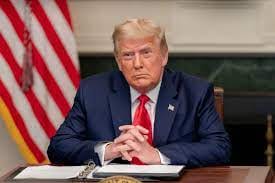 Трамп подпишет указ, запрещающий банкам отказывать в обслуживании клиентам «по идеологическим мотивам» — Bloomberg